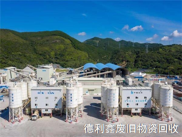 張家口回收攪拌站，專業(yè)攪拌站設(shè)備回收